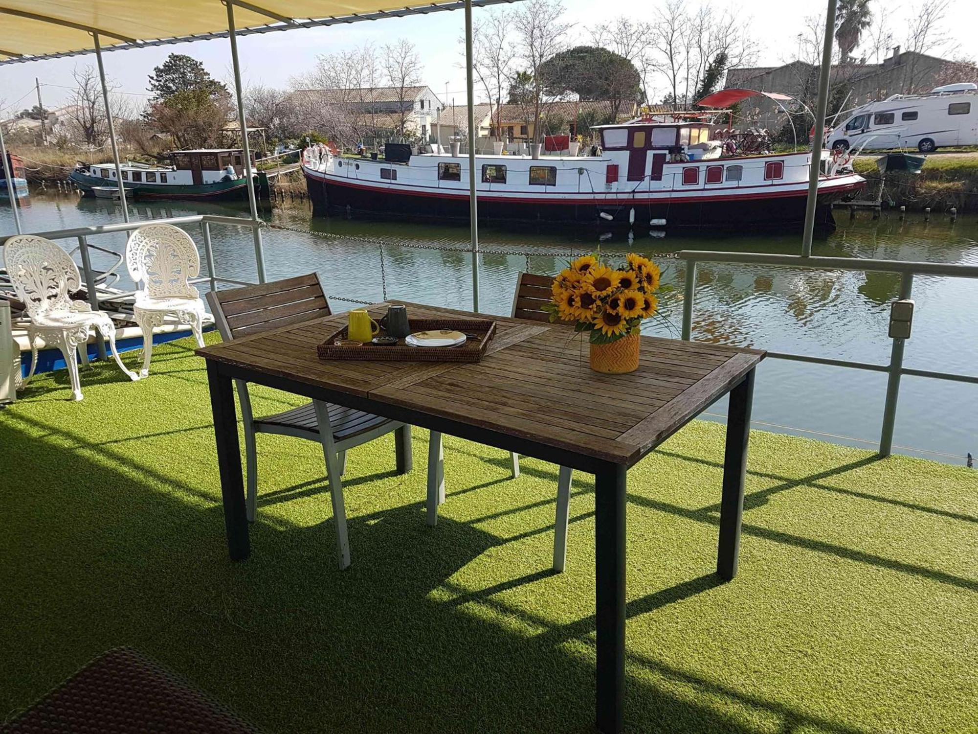 Peniche Authentique Tout Confort Aigues-Mortes Exterior foto